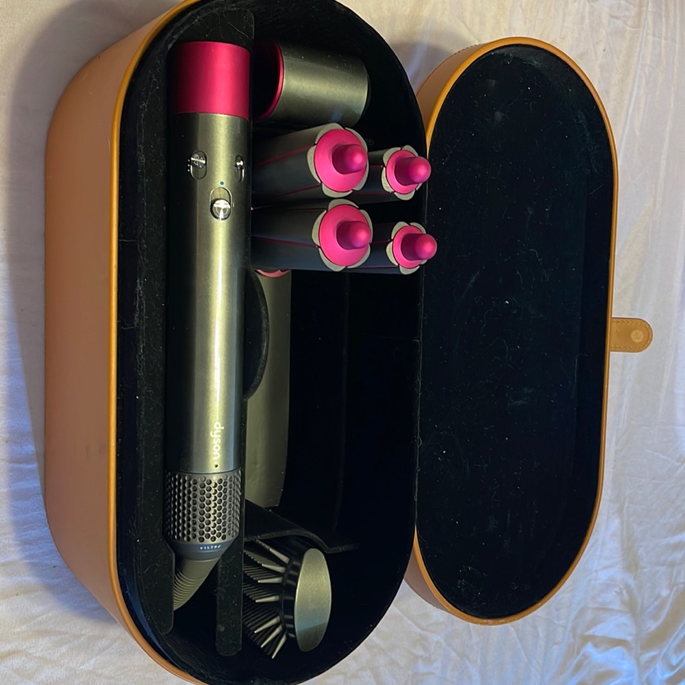 Like new Dyson Airwrap